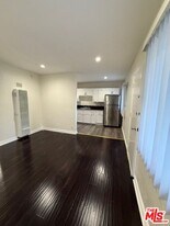 1407 Alvarado Terrace in Los Angeles, CA - Building Photo