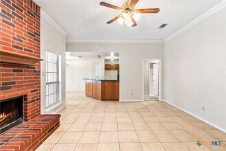 1502 Oak Knoll Ln in Lockhart, TX - Building Photo - Building Photo