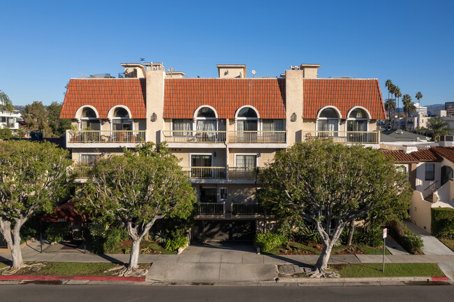 Century City Estates in Los Angeles, CA - Foto de edificio - Primary Photo