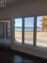 245 Crescent Bay Ln in Huntsville, ON - Building Photo - Building Photo