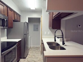 208 Afton Square in Altamonte Springs, FL - Building Photo - Building Photo