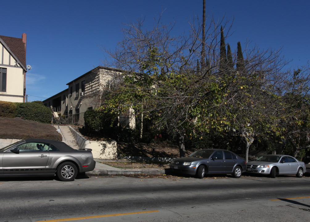 3321-3325 Rowena in Los Angeles, CA - Building Photo