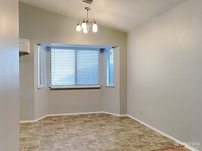 291 Keith Way in Vacaville, CA - Building Photo - Building Photo