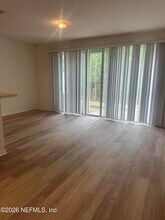 5649 Parkstone Crossing Dr in Jacksonville, FL - Building Photo - Building Photo