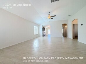 12625 Viendo Norte in El Paso, TX - Building Photo - Building Photo