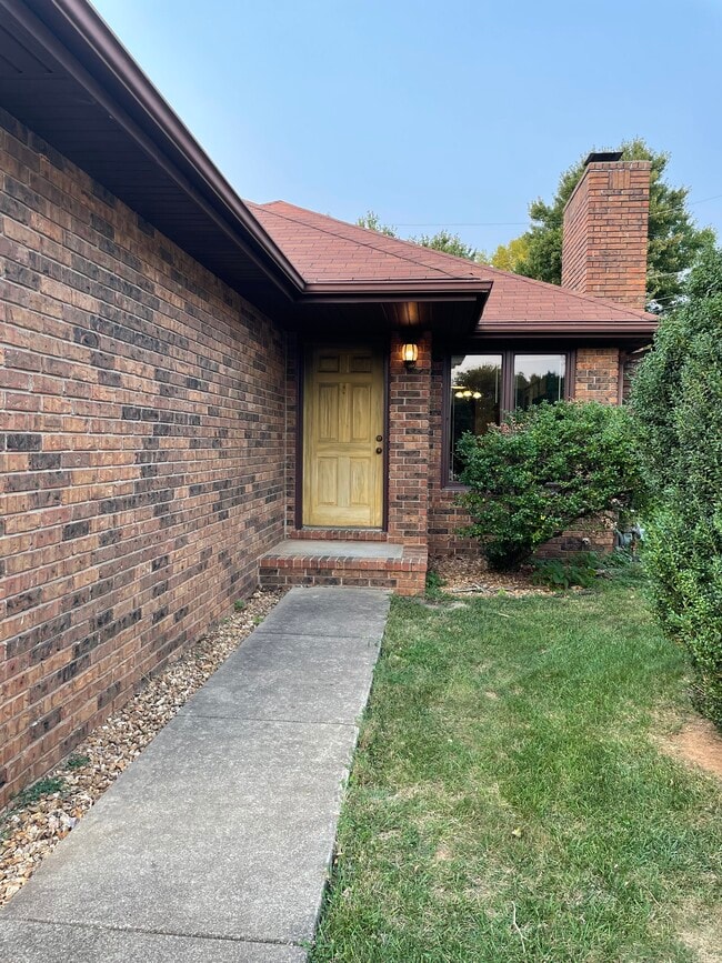 property at 4034 S Miranda Ct