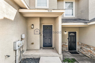 5110 Flipper Dr in San Antonio, TX - Foto de edificio - Building Photo