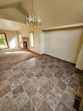 1097 Summer Breeze Dr N in Keizer, OR - Building Photo - Building Photo