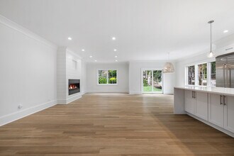 75 Orchard Ave in Rye, NY - Building Photo - Building Photo