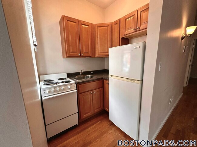 property at 67 S Huntington Ave
