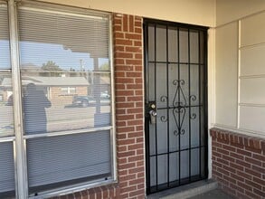 10092 Yukon St in El Paso, TX - Building Photo - Building Photo