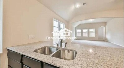 18277 Eaton Mill Dr in Roman Forest, TX - Building Photo - Building Photo