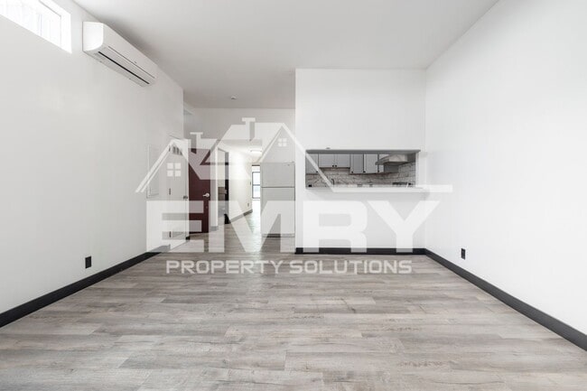 property at 942 S Gerhart Ave