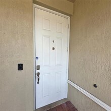 2612 SW 81st Terrace in Miramar, FL - Foto de edificio - Building Photo