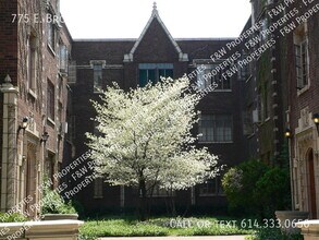 Broadway Apartments in Columbus, OH - Building Photo - Building Photo