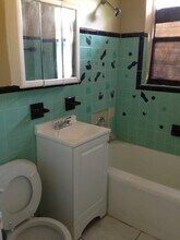 1017 NW 11th Ct in Fort Lauderdale, FL - Building Photo - Building Photo