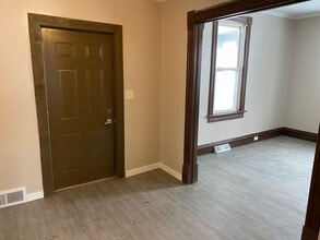 613 Lincoln Ave in Wausau, WI - Building Photo - Building Photo