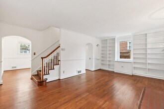 5008 44th St NW in Washington, DC - Building Photo - Building Photo