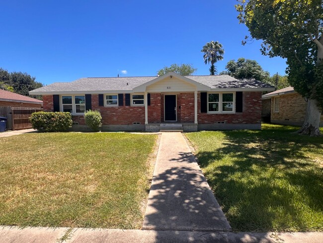 property at 621 Hopper Dr
