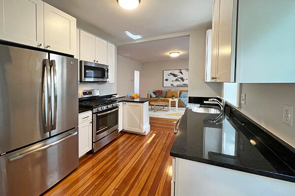 17 Ashland St, Unit 2 in Somerville, MA - Foto de edificio