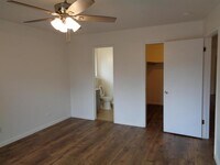 244 W Alexander Ave photo'