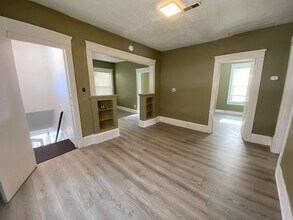 636-638 Fern St in Akron, OH - Building Photo - Building Photo