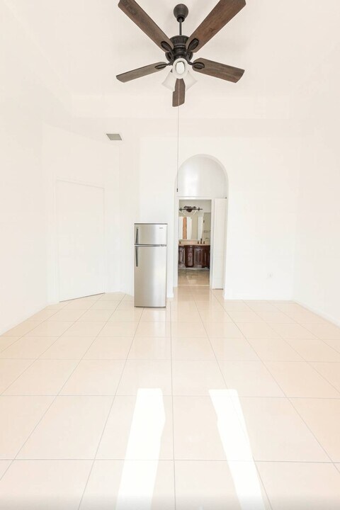 3716 NE 22nd Pl in Homestead, FL - Building Photo