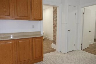 187 Hopkins Ave in Jersey City, NJ - Building Photo - Building Photo