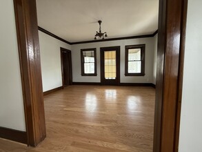 318 Scio St, Unit #1 in Rochester, NY - Foto de edificio - Building Photo