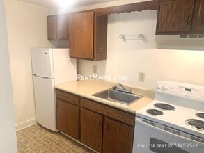 29 Chamberlain St in Brewer, ME - Building Photo - Building Photo