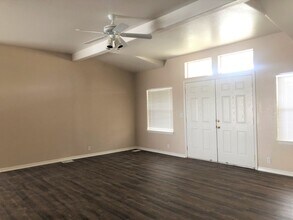 20564 Verde Vista Pkwy in California City, CA - Building Photo - Building Photo