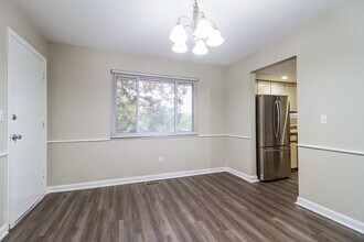424 Hermay Dr in Hamilton, OH - Building Photo - Building Photo