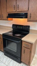 5630 NW 21st St in Lauderhill, FL - Building Photo - Building Photo