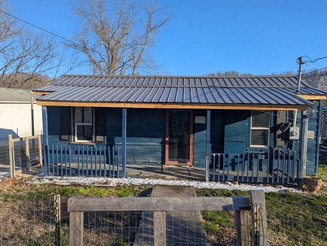 property at 1708 E Millard St
