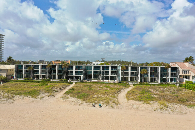 Venitian Villas in Deerfield Beach, FL - Foto de edificio - Building Photo
