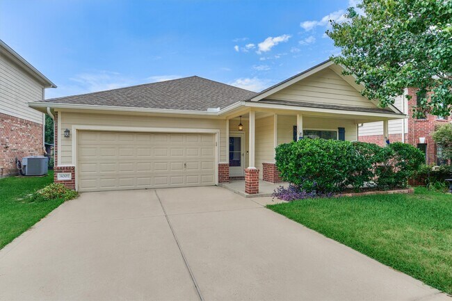 8007 N Tarrytown Crossing Dr in Conroe, TX - Foto de edificio - Building Photo