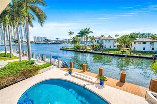 2626 Castilla Isle in Fort Lauderdale, FL - Building Photo