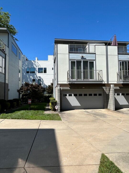 917 Westbrook Drive, Unit Unit A in Charlotte, NC - Building Photo