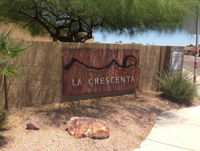 La Crescenta in Phoenix, AZ - Building Photo - Building Photo