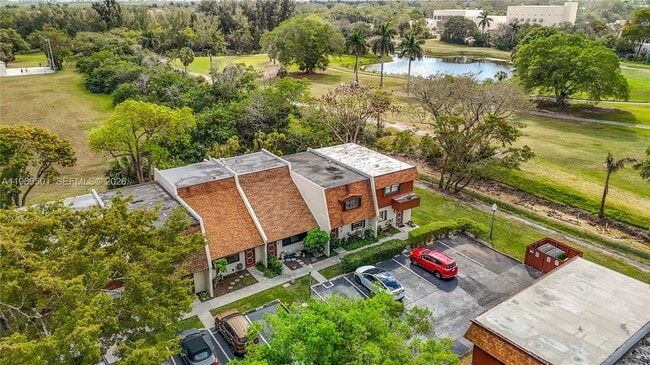 2133 N 14th Ave in Hollywood, FL - Building Photo - Building Photo