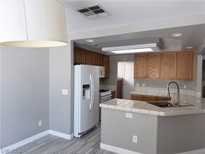 977 Plantain Lily Ave in Las Vegas, NV - Building Photo - Building Photo