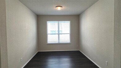 2205 Arrowhead Dr in Denton, TX - Building Photo - Building Photo