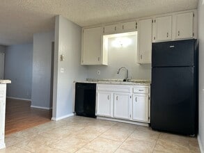 632 Commercial Ave in Ridgecrest, CA - Building Photo - Building Photo