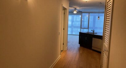 161 W Kinzie St-Unit -1107 in Chicago, IL - Building Photo - Building Photo