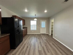 5752 Talons Crest Cir in Fort Worth, TX - Building Photo - Building Photo