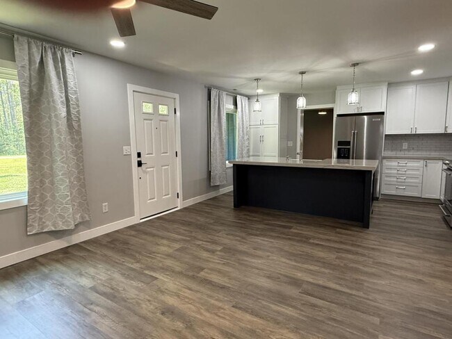 3615 Lewis Loop SE in Bolivia, NC - Building Photo - Building Photo