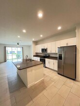 8684 Canyon Creek Trail in Parrish, FL - Building Photo - Building Photo