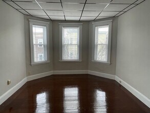 83 Marion St in Somerville, MA - Building Photo - Building Photo