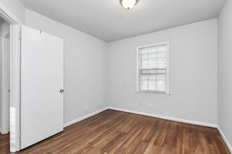 4220 Castleton Rd in Charlotte, NC - Building Photo - Building Photo