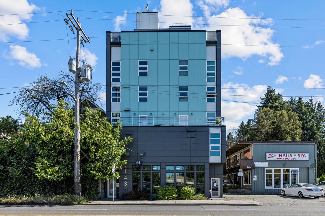 Horizon Greenwood in Seattle, WA - Building Photo